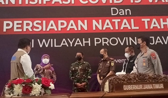 Antisipasi Lonjakan Kasus Jelang Nataru, Gubernur Khofifah Pimpin Rakor Tingkat Provinsi  