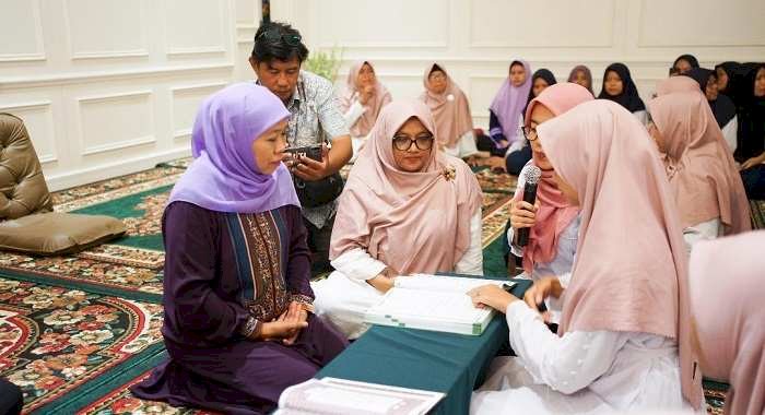Tadarus Bersama Penyandang Tuna Rungu dan Wicara,  Khofifah: Tunjukkan Kuatnya Spirit of Ramadan
