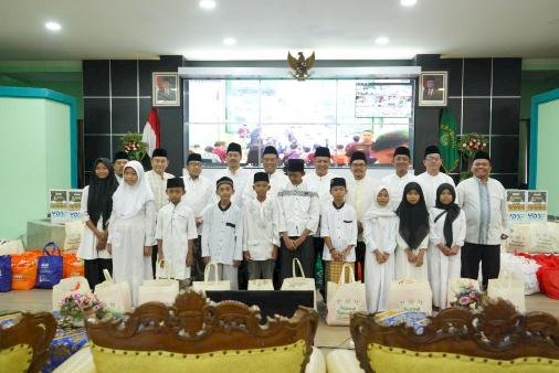 Semarak Festival Ramadan Kementerian Agama, Kemenag Jatim Bagikan 108.409 Paket Sembako