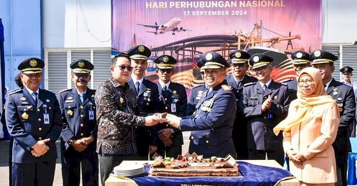 Hadiri Peringatan Hari Perhubungan Nasional Ke-53,  Pj Gubernur Adhy Ajak Tingkatkan Kualitas Transportasi Jatim