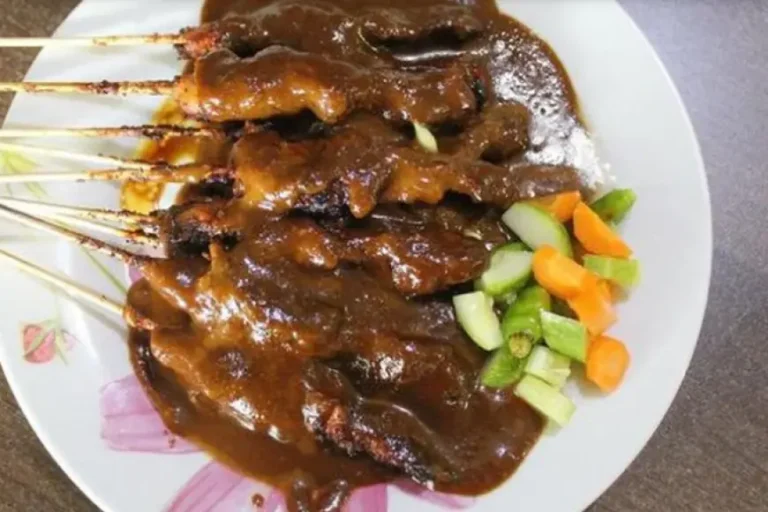 Sate Madura, Kuliner Khas Pesisir yang Mendunia