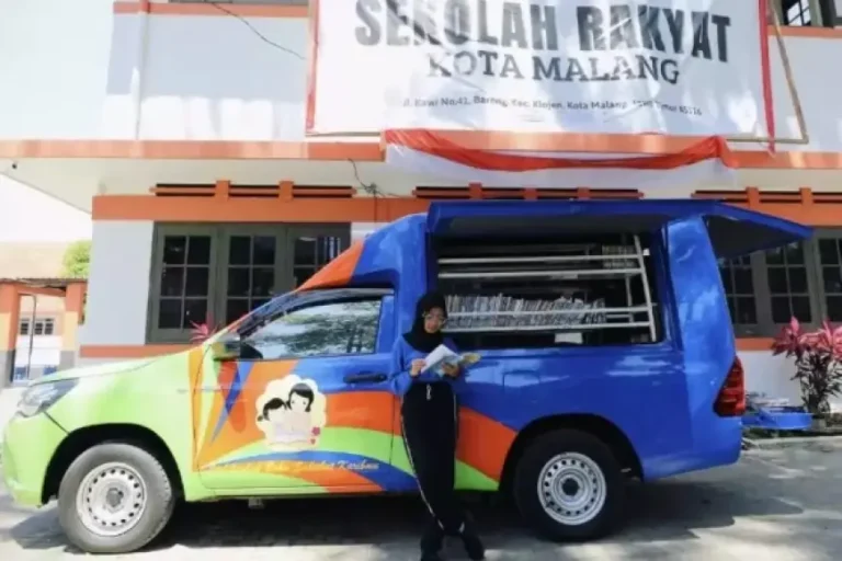 Cerita Keluarga Difabel Gantungkan Masa Depan Sang Putri lewat Sekolah Rakyat