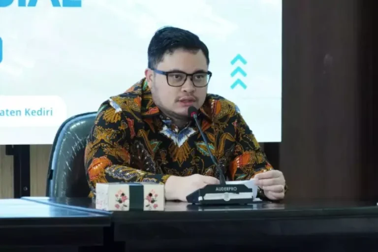 Bupati Hanindhito Larang ASN Pemkab Kediri Pamer Gaya Hidup Berlebihan