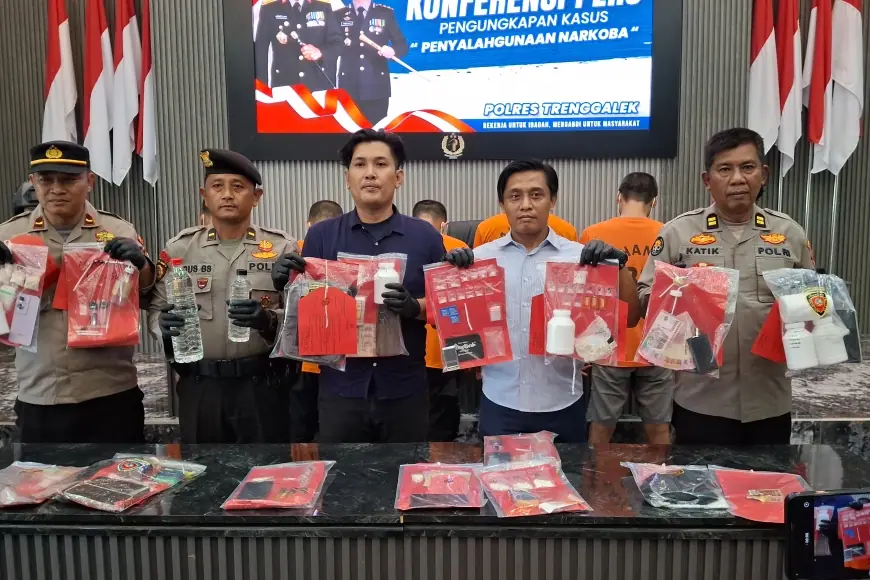 Polres Trenggalek Gulung 10 Pengedar Narkoba dan Obat Terlarang