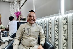 DPRD ingatkan Pemkot Surabaya tak tergesa bentuk aturan pembatasan tenda hajatan