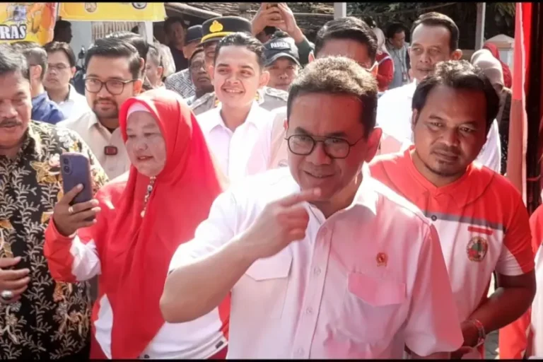 Mendag Blusukan ke Pasar Wage Nganjuk, Dorong KDMP Jadi Motor Penggerak Ekonomi Desa