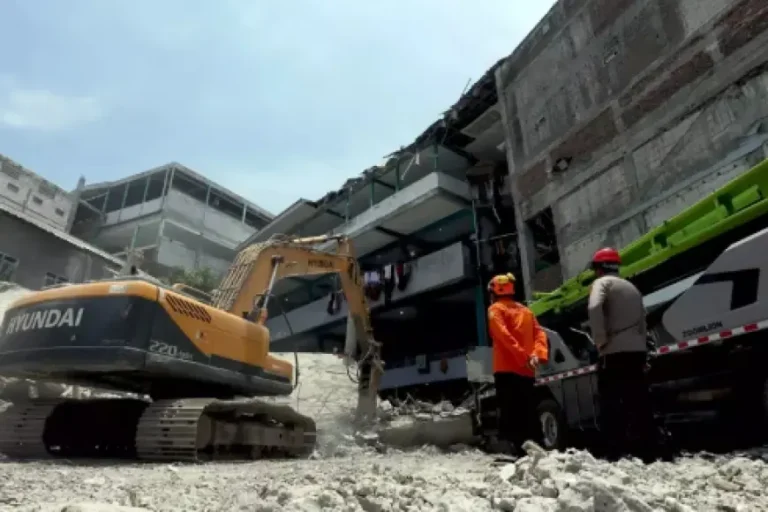 Polda Jatim Pastikan Proses Hukum Kasus Ambruknya Ponpes Al&Khoziny