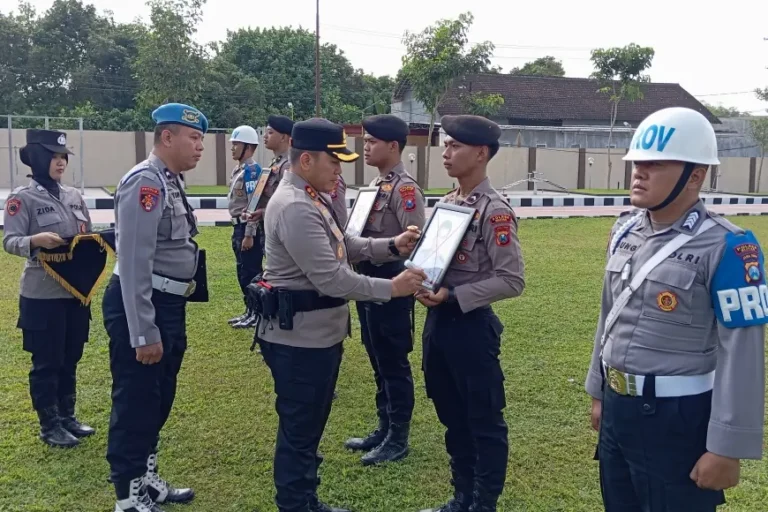 Tersandung Kasus Pelanggaran Berat, Empat Anggota Polres Blitar Dipecat