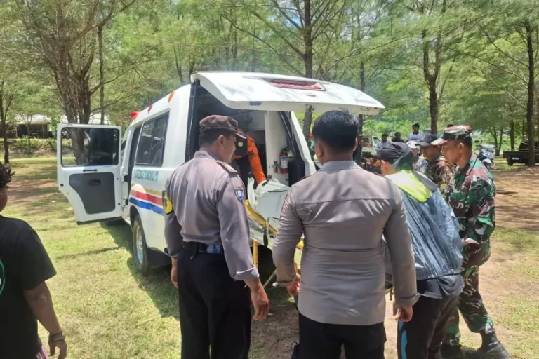 Diterjang Ombak Pantai Modangan Malang, Satu Wisatawan asal Surabaya Ditemukan Meninggal Dunia, Dua Orang Hilang