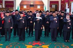 Khofifah ingatkan kepala sekolah teguhkan integritas