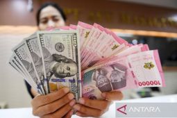 Rupiah ditutup menguat ke Rp16.701 di tengah sentimen RUU Redenominasi