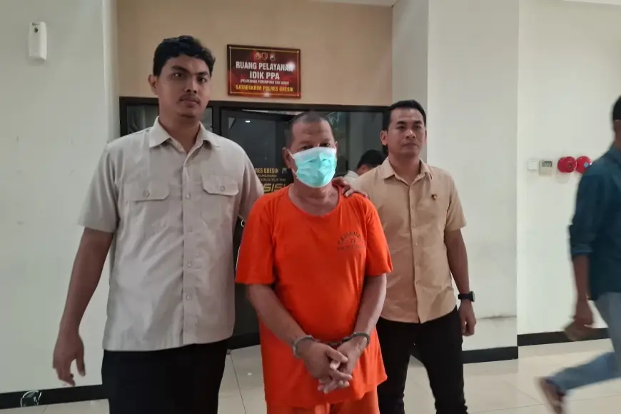 Jadi Tersangka Pencabulan, Marbot Masjid di Gresik Berdalih Gemas ke Cucu Sendiri