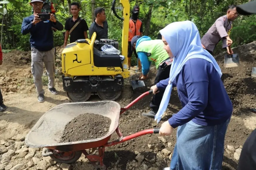 Proyek Jalan Rp2 Miliar Jombang Tertunda, Terjebak di Proses Lelang, Janji Warsubi Tinggal Kenangan