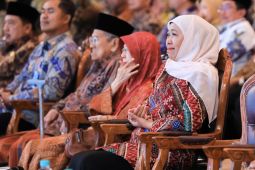 Khofifah sampaikan terima kasih kepada guru semasa sekolah