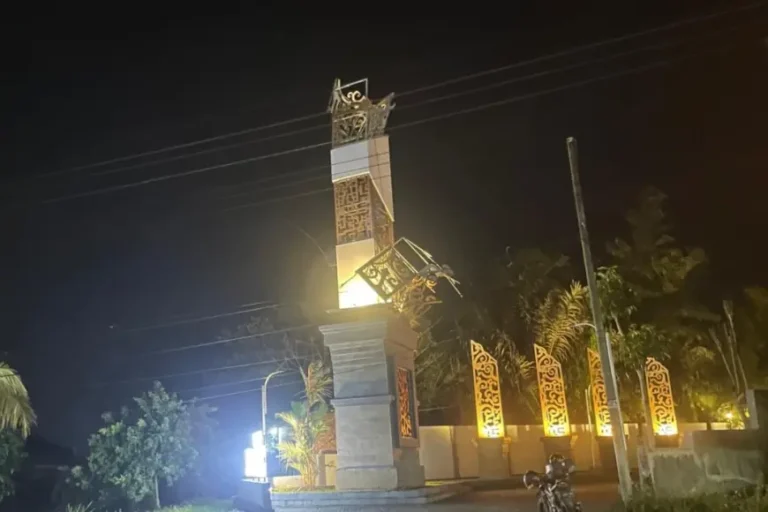 PUPR Jombang Jelaskan Penyebab Tugu Senilai Rp1 Miliar Roboh Diterjang Angin