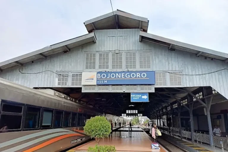 Implementasi Instruksi Mendagri, KAI Bojonegoro Beri Diskon Tiket 20% Sambut Arus Mudik Nataru