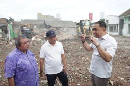 Pemkot Surabaya tuntaskan pembebasan lahan Jalan Layang Taman Pelangi