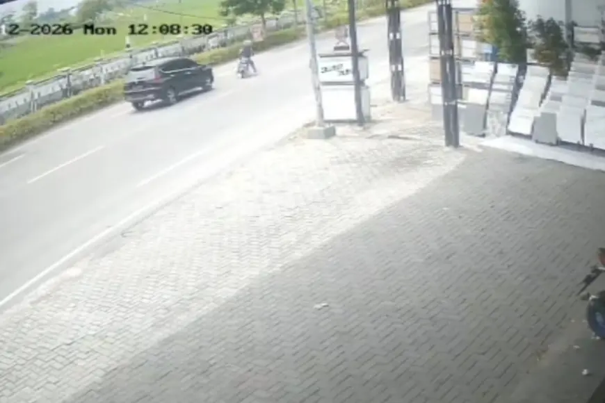 Kecelakaan Maut di Bojonegoro, Pemotor Tewas Tertabrak Xpander