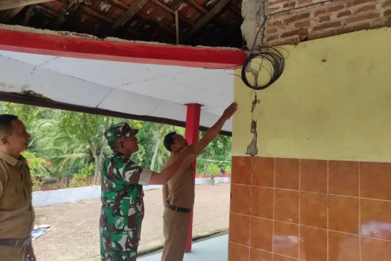 Dua Sekolah di Panggul Trenggalek Rusak Terdampak Gempa Pacitan