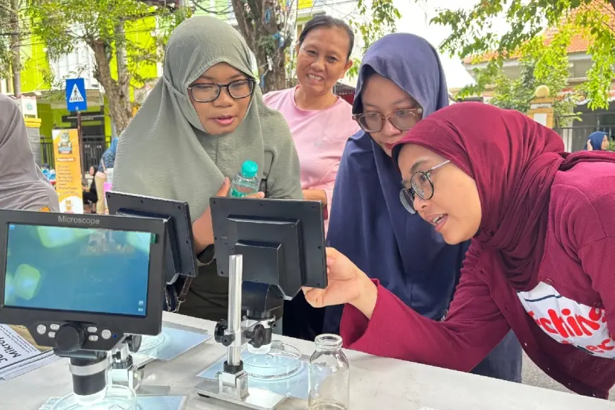 Edukasi Ancaman Mikroplastik dari Tengah Keramaian CFD Gresik