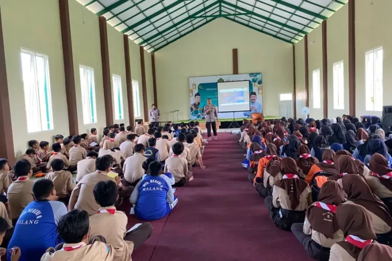 Tanamkan Tertib Lalin, Satlantas Polres Malang Masuk Sekolah