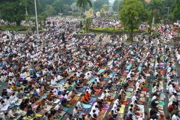 Cak Eri tekankan persatuan antar-umat beragama