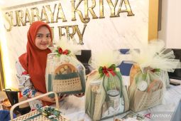Dekranasda Surabaya sediakan hampers hasil pelaku UMKM