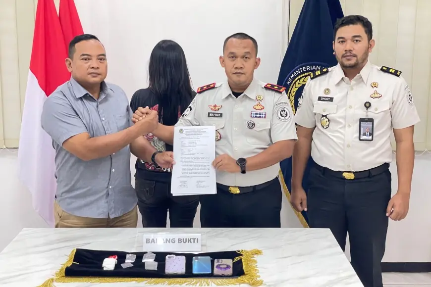 Sembunyikan Sabu di Saku Celana, Wanita Asal Sumbergempol Gagal Kelabuhi Sipir Lapas Tulungagung