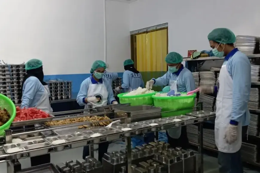 Program MBG Dihentikan Sementara Selama Libur Lebaran, Negara Hemat Rp5 Triliun