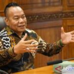 Ketua Komisi A DPRD Surabaya kecam dugaan penipuan warga oknum camat