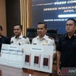 Imigrasi Surabaya amankan tiga WNA RRT diduga langgar izin tinggal