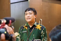 Pemkot Surabaya kembali aktifkan NIK mantan suami