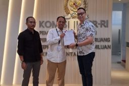 Anggota DPRD Surabaya bawa dokumen permasalahan agraria ke DPR RI