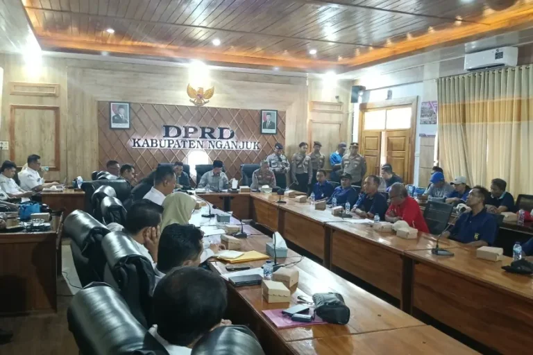 DPRD Nganjuk Desak PT Jaya Kertas Selesaikan Hak Karyawan, Ancam Jalur Hukum