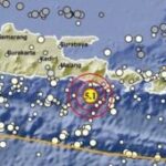 Gempa M5,1 guncang Jember, warga berhamburan keluar rumah