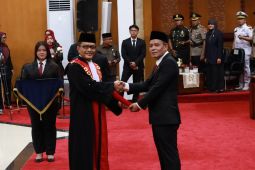 Syaifuddin Zuhri resmi jabat Ketua DPRD Surabaya