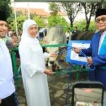 Plt Wali Kota Madiun serahkan sapi kurban Presiden ke Masjid Az-Zahro