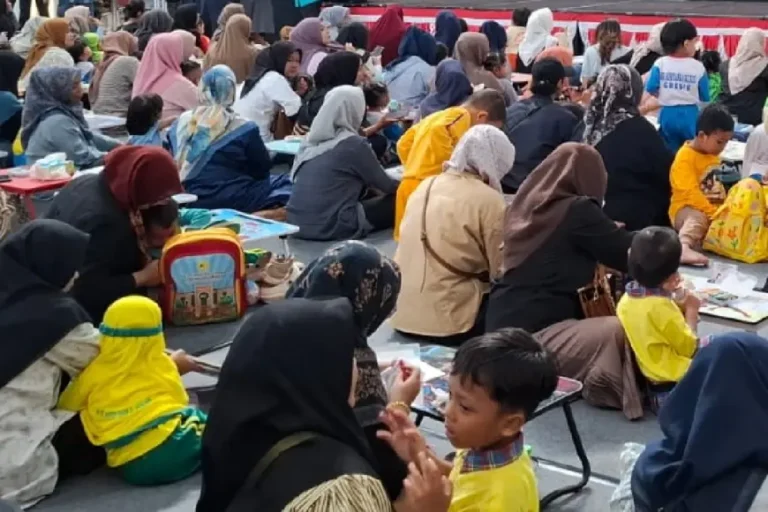 SPMB 2026: Warga Gresik Keluhkan Biaya Pendaftaran Sekolah TK Capai Belasan Juta