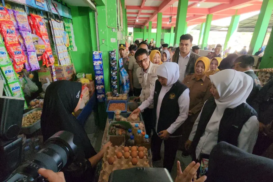 Jelang Iduladha, Khofifah Temukan Harga Bawang dan Daging Sapi Melonjak di Bojonegoro