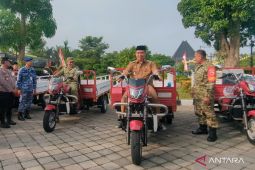 Pemkab Madiun bagikan puluhan truk untuk Koperasi Merah Putih