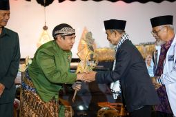 Wayang kulit 100 tahun Gontor jadi media dakwah para santri