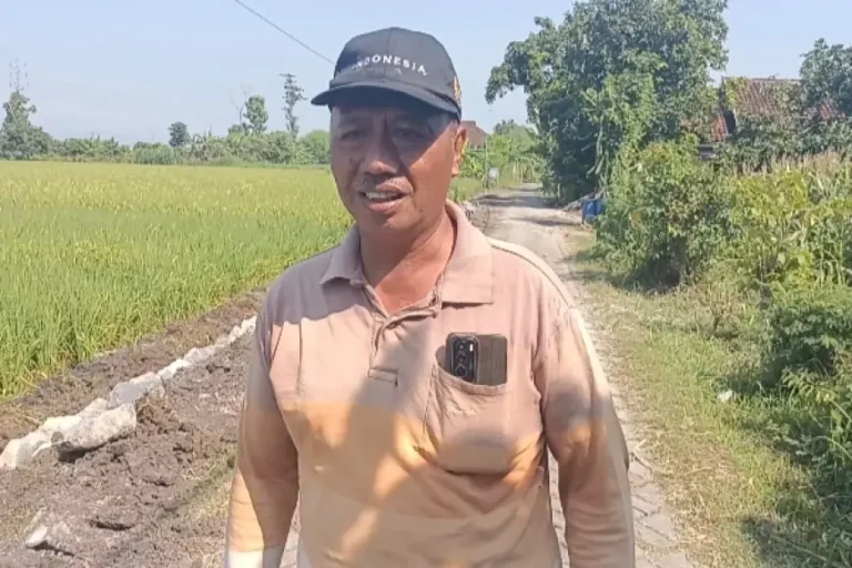 Proyek Talut Jalan di Jogomerto Nganjuk Disoal Warga, Pemdes Sebut Sesuai Aturan