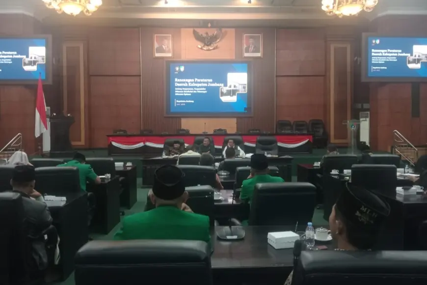 DPRD Jombang Godok Raperda Minuman Beralkohol