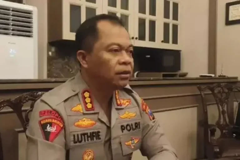 Polrestabes Surabaya Tetapkan 4 Tersangka Demo Ricuh di Grahadi
