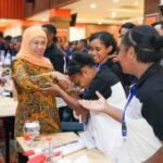 Khofifah minta guru maksimal bimbing pelajar ADEM jadi generasi unggul