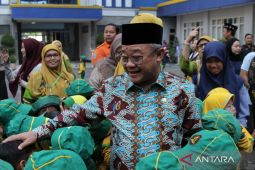 Mendikdasmen ajak perkuat perlindungan anak dari dampak negatif gawai
