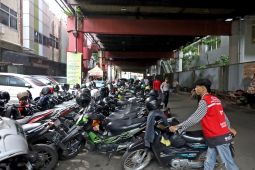 Pendapatan parkir di Surabaya naik setelah penerapan sistem digital