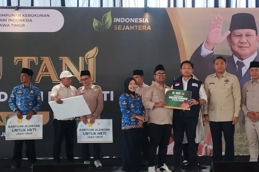 Lantik Pengurus HKTI Jatim di Malang, Wamentan Janjikan Kebijakan yang Memihak Petani