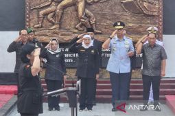 Khofifah ajak anak muda gunakan ilmu pengetahuan jadi alat perjuangan