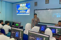 Polres Bojonegoro ajari siswa SMA etika penggunaan teknologi digital